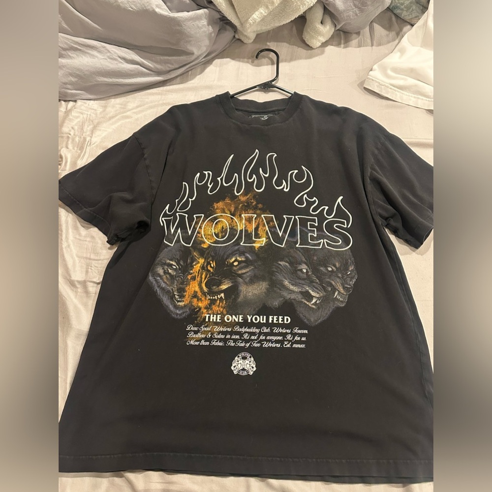 Darc Sport Wolves Graphic Tee Size